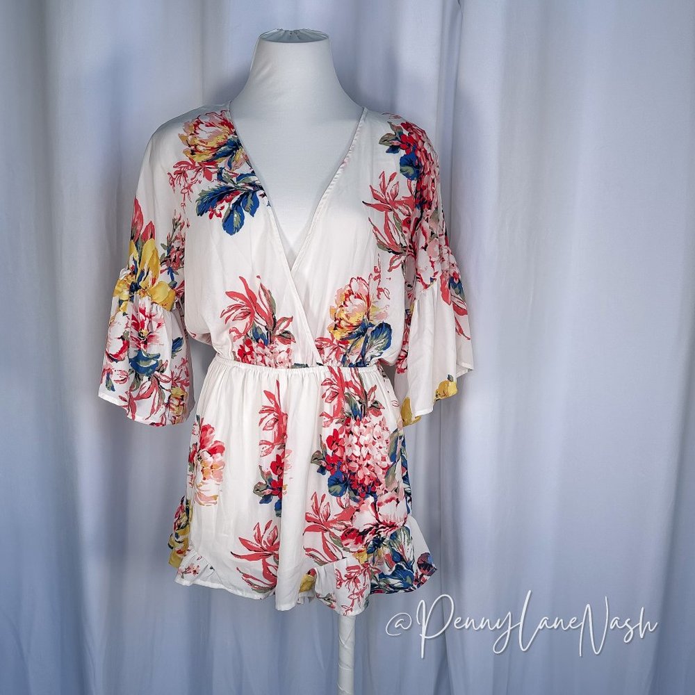 Forever 21 Contemporary Floral Romper White - Picture 2 of 7